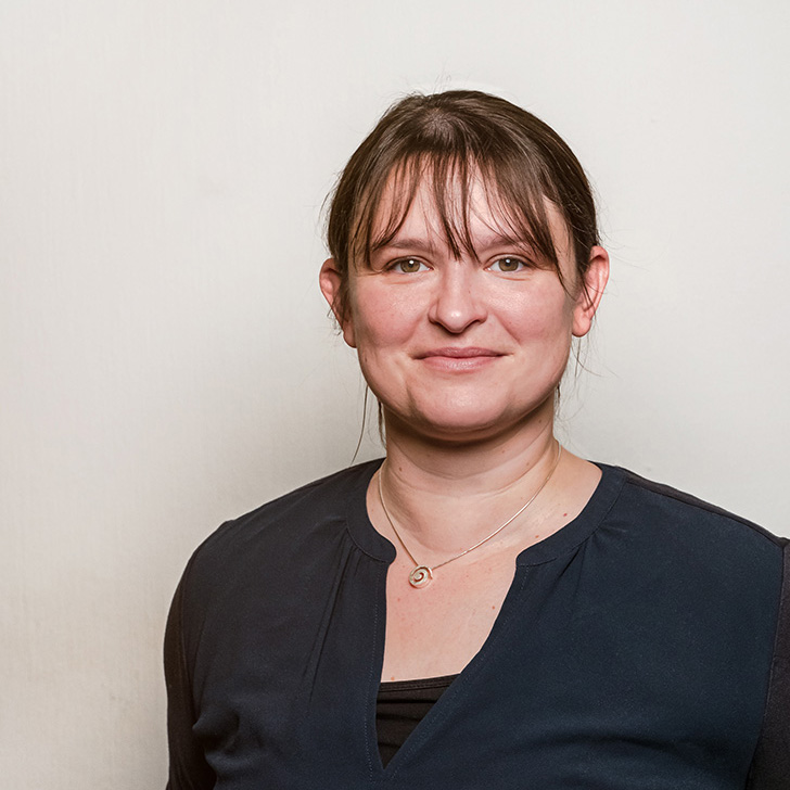 Dr. Katharina Lux - Profilbild
